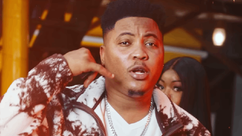 Capture d'écran du clip "I Bara Changé"