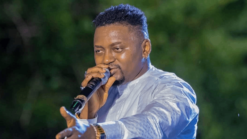 Azaya, artiste chanteur guinéen 