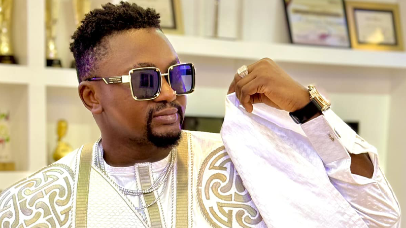 Azaya, artiste chanteur guinéen 