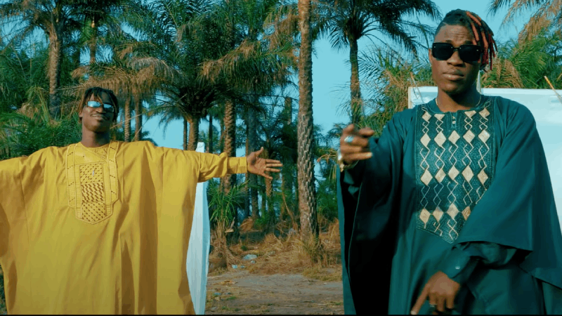 Capture d'écran du clip "Amour Kanamanè"