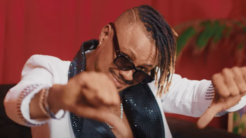 Capture d'écran du clip "Awama N’tanankhon ma"