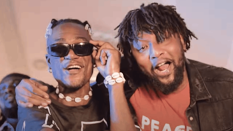 Capture d'écran du clip "Incroyable"