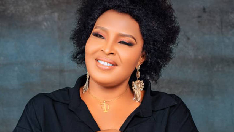 Foudis Diallo, artiste chanteuse guinéenne 