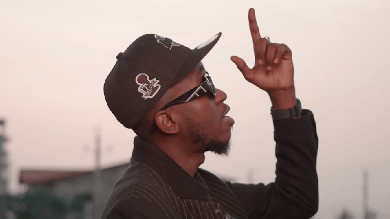 Capture d'écran du clip "Yamba"