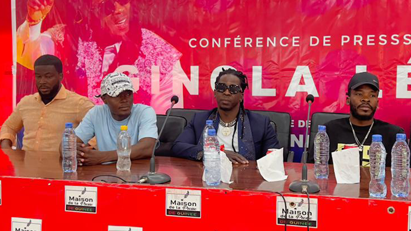 Ginola Lélé, artiste chanteur d'origine guinéenne 