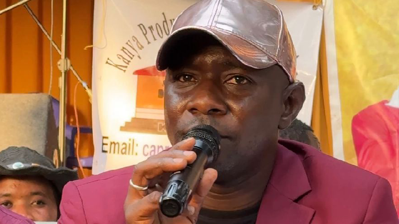 Mamadou lelouma, artiste chanteur guinéen