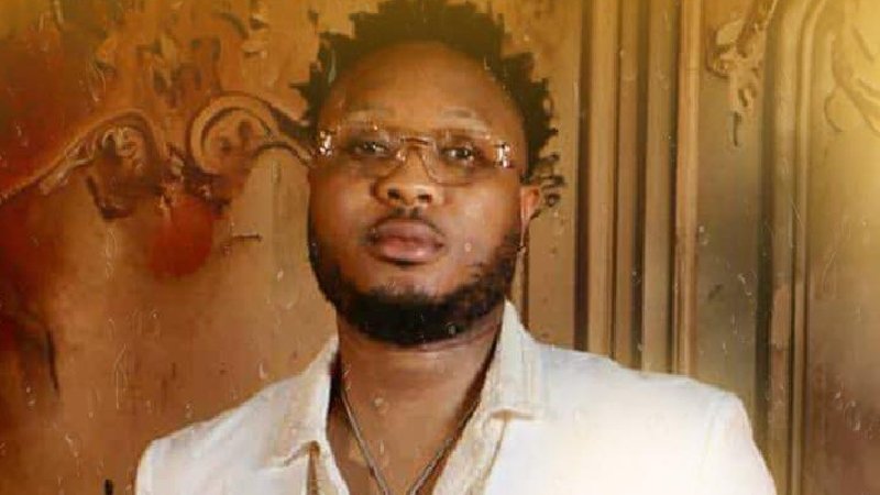 Madani, artiste chanteur guinéen 