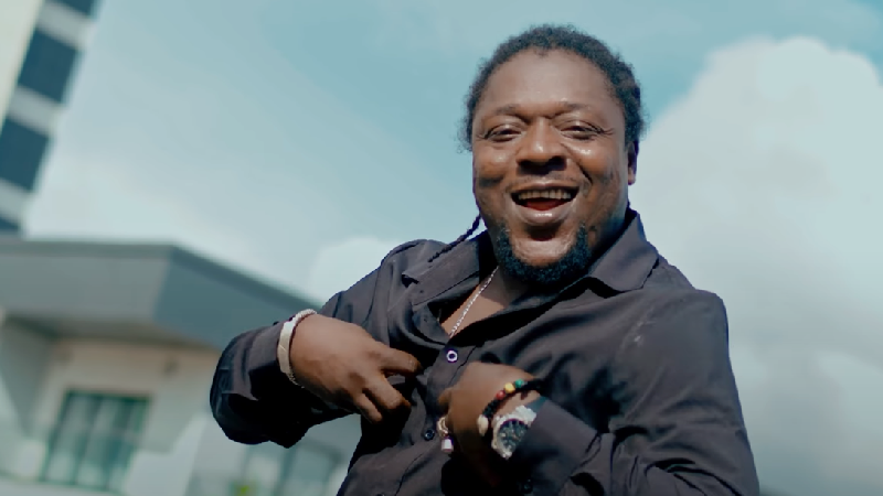 Aimer et honorer sa mère de son vivant : le message de One Time dans "N’gaa"